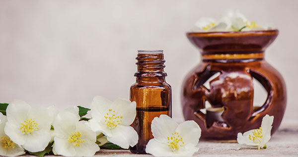Best Essential Oils To Relax Your Body And Mind